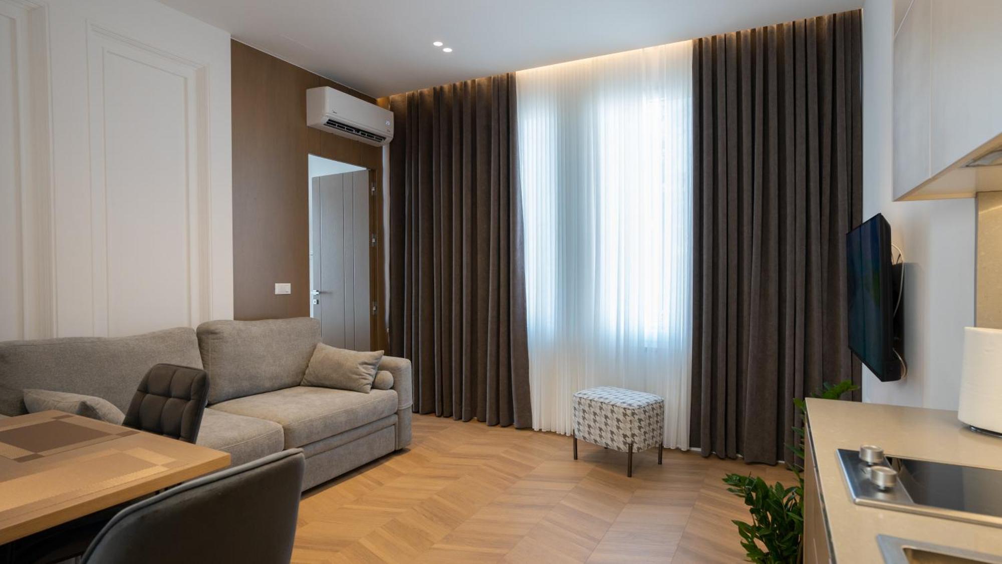 Albani'S Apartment Tiranë Ngoại thất bức ảnh